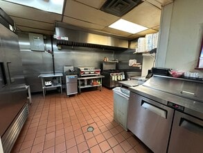 844 Secretary Dr, Arlington, TX for lease Interior Photo- Image 1 of 10