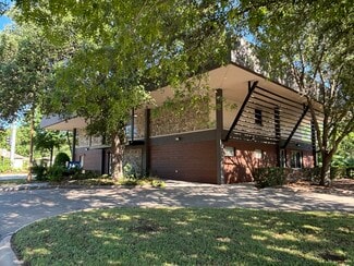 More details for 414 W Parkway St, Denton, TX - Office for Lease