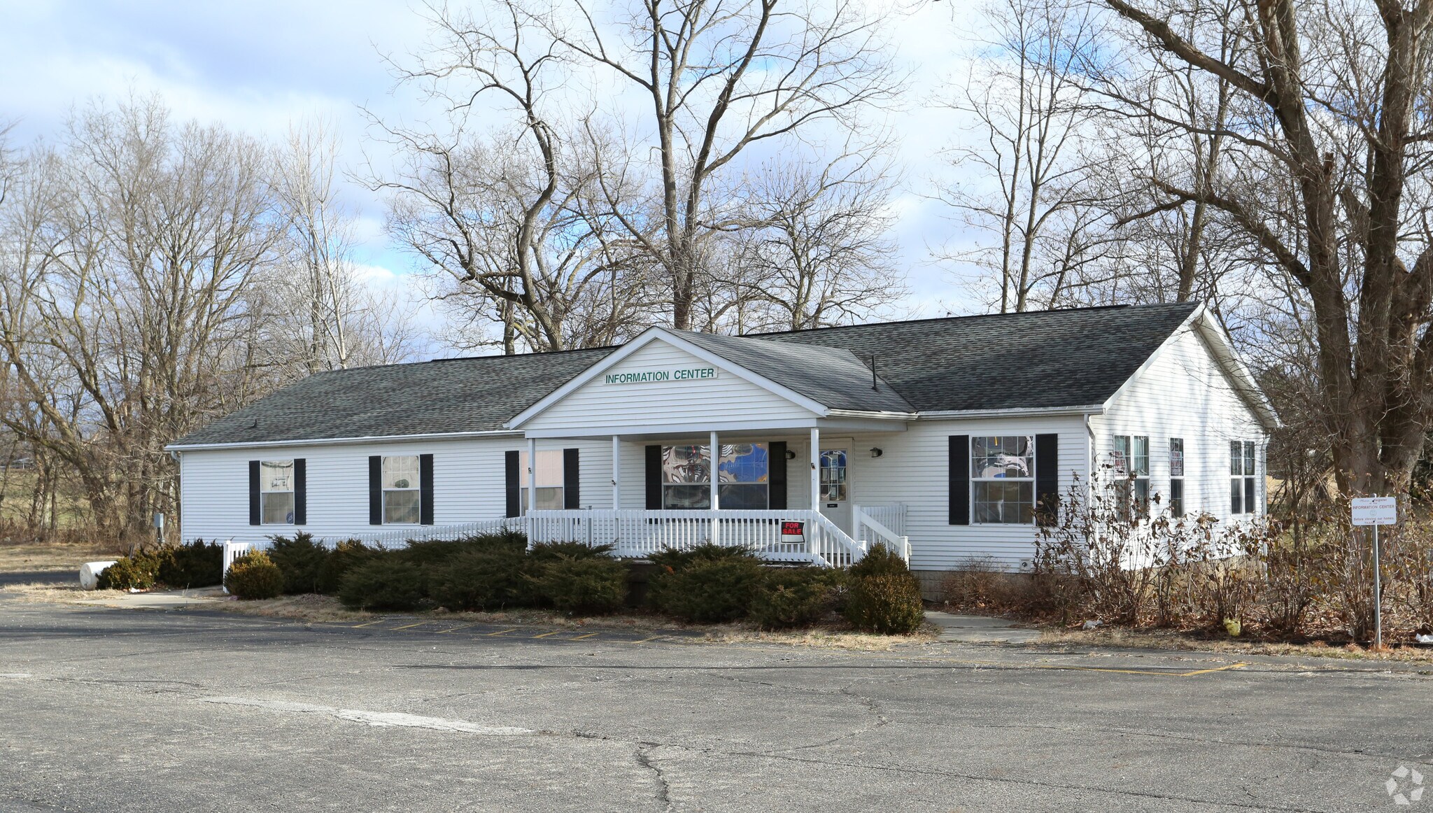30 E Broad St, Pataskala, OH for sale Primary Photo- Image 1 of 1