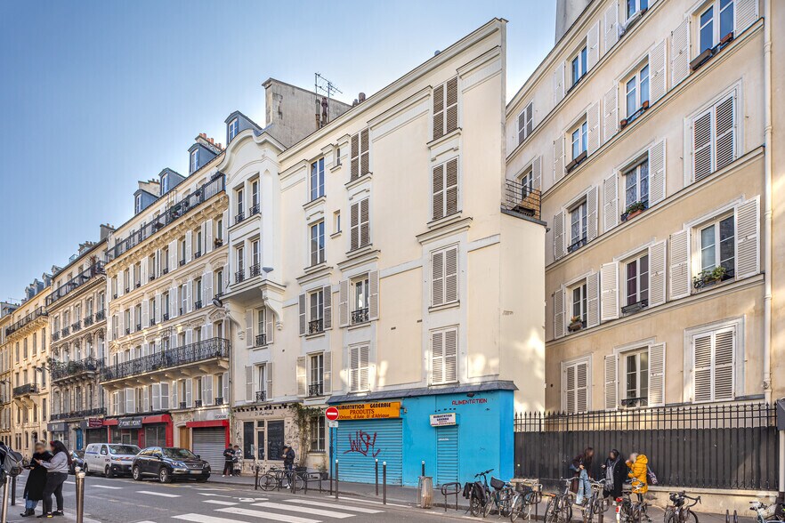 Office in Paris for sale - Primary Photo - Image 1 of 1