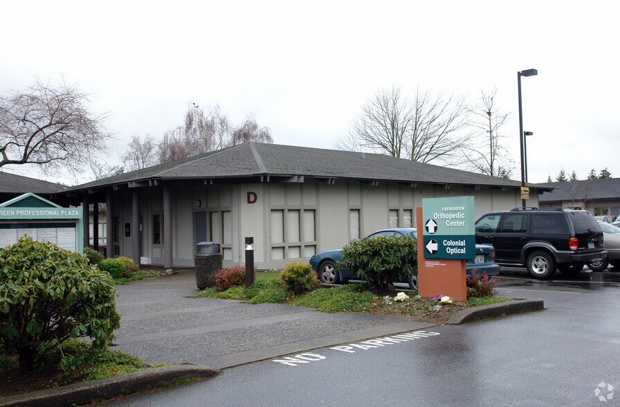 12911 120th Ave NE, Kirkland, WA for lease - Building Photo - Image 2 of 16