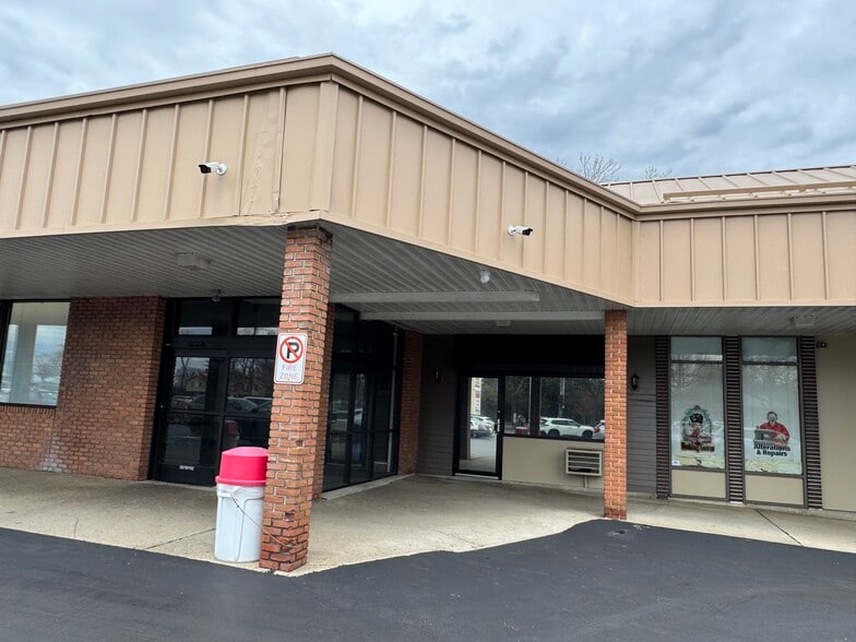 2404-2434 Catasauqua Rd, Bethlehem, PA for lease - Building Photo - Image 3 of 10