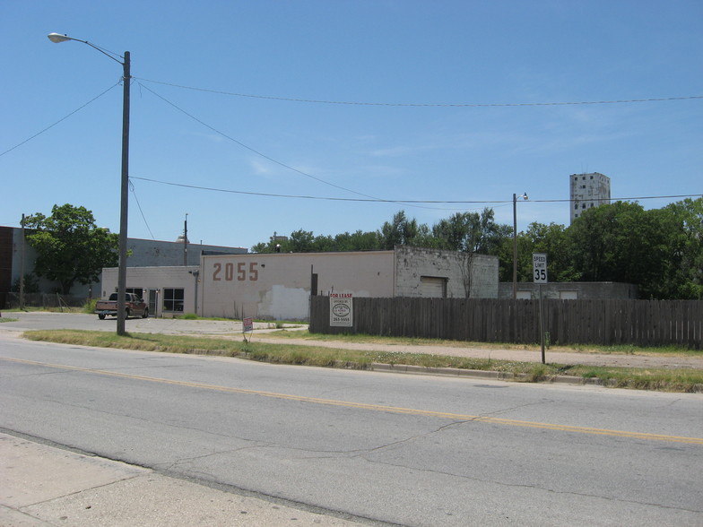 2055 N Mosley St, Wichita, KS for sale - Building Photo - Image 1 of 1