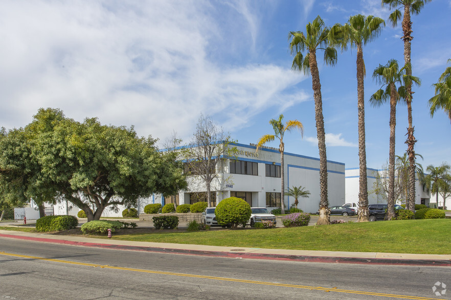 17440-17448 Railroad St, City Of Industry, CA for lease - Building Photo - Image 3 of 6