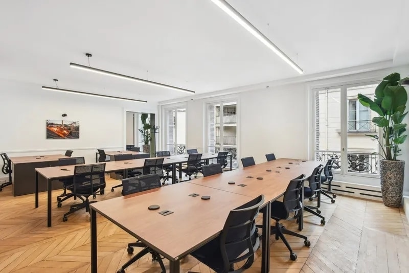 10 Rue Du Mail, Paris for lease - Interior Photo - Image 2 of 9