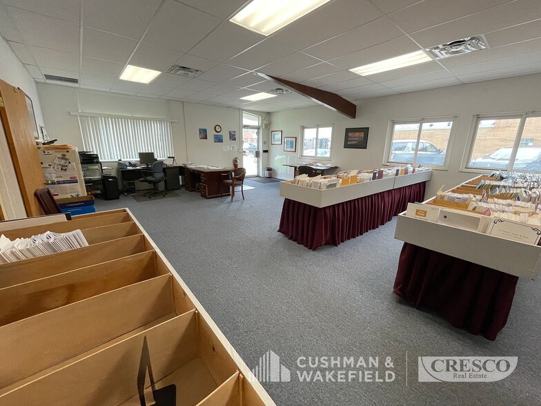 5121 W 161st St, Brook Park, OH for lease - Interior Photo - Image 2 of 3