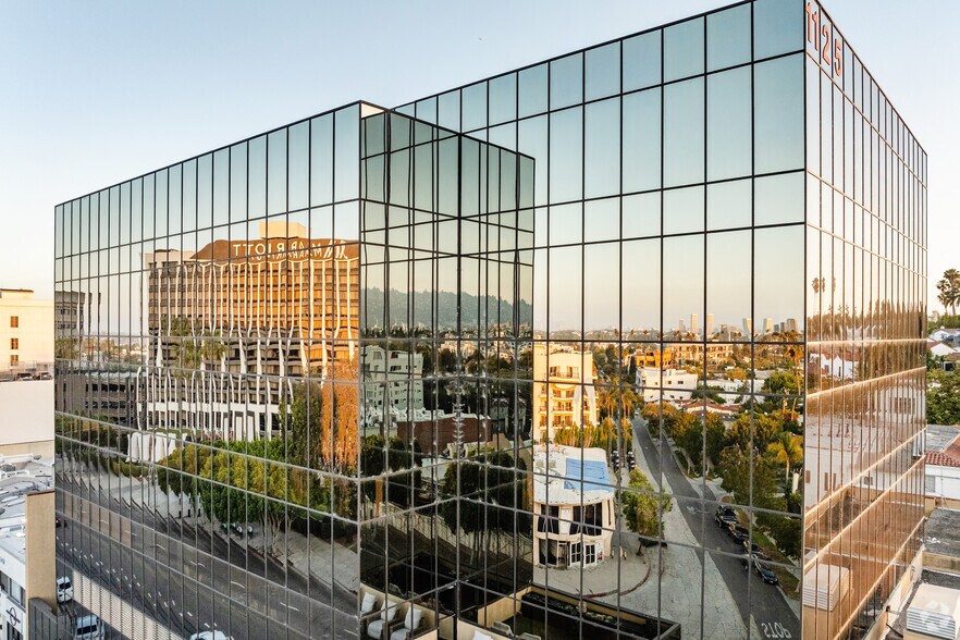 1125 S Beverly Dr, Los Angeles, CA for lease - Building Photo - Image 3 of 10