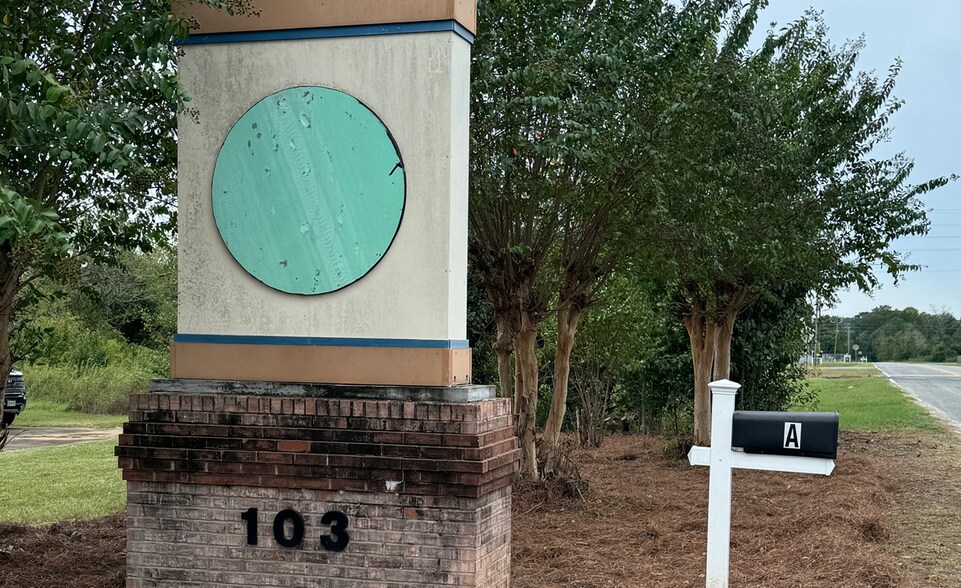 103 Industrial Park Dr, Perry, GA for lease - Building Photo - Image 2 of 26