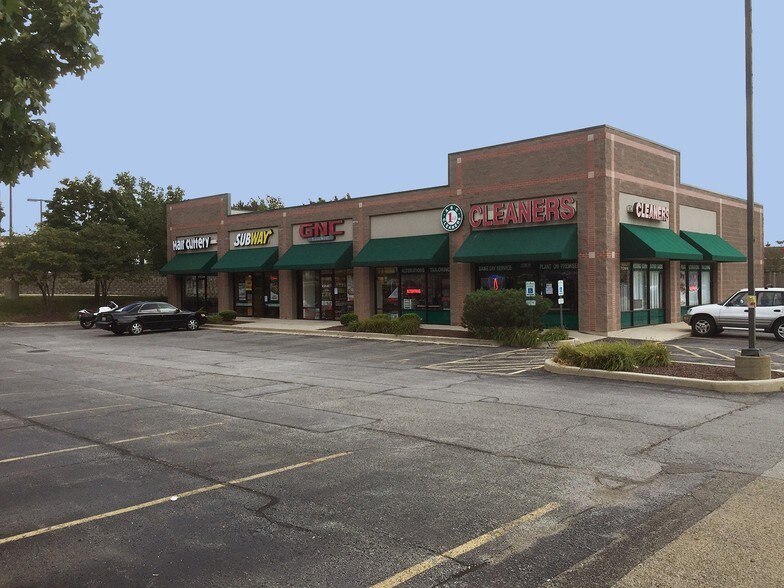 23002363 63rd St, Woodridge, IL 60517