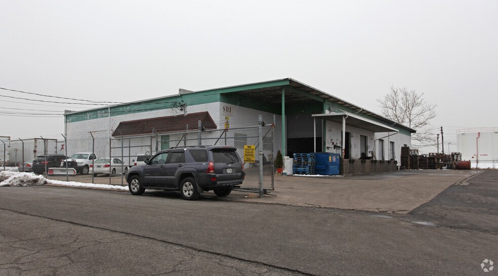 2011 Asphalt St, Baltimore, MD for sale - Primary Photo - Image 1 of 1