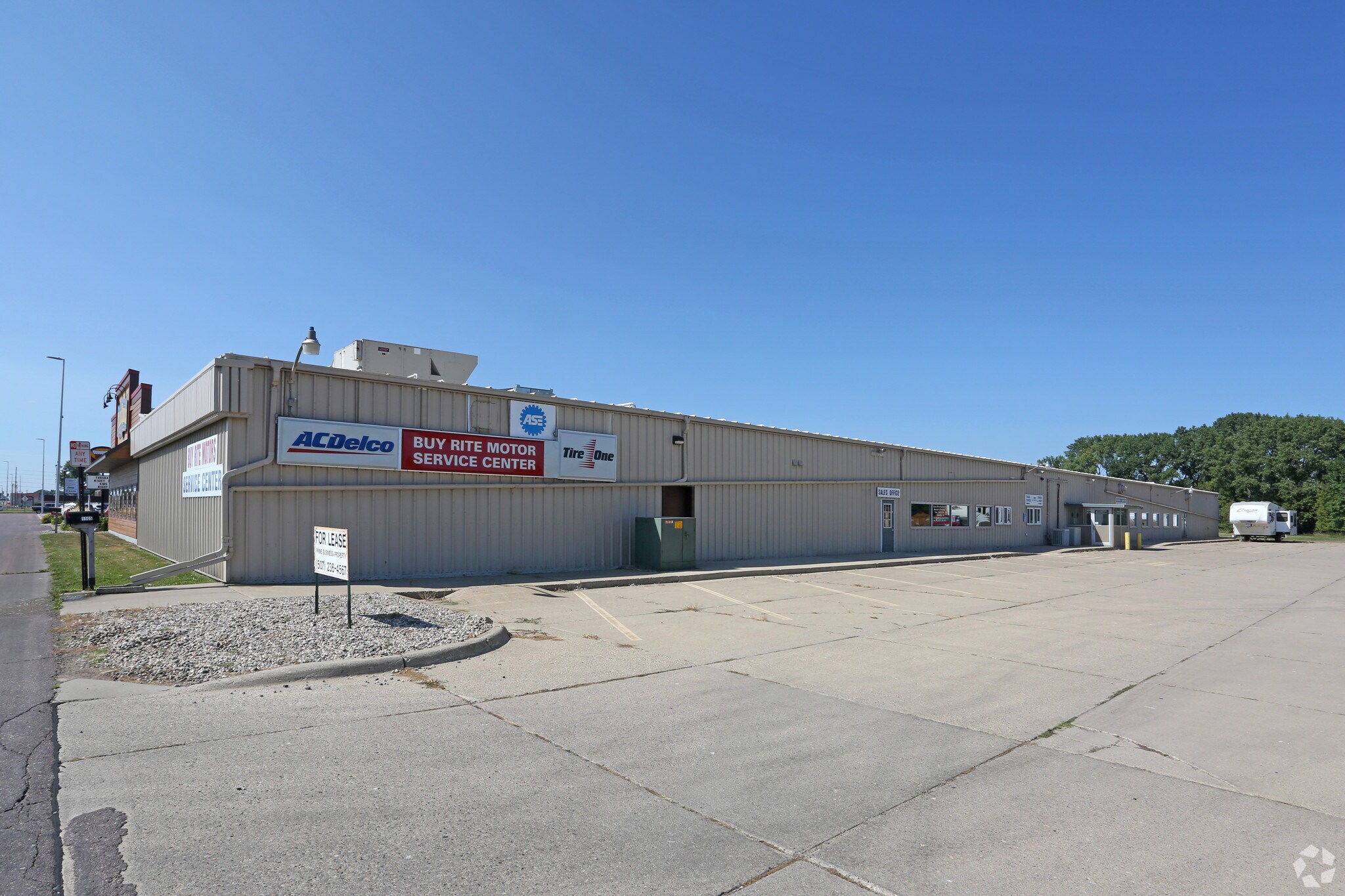 1105 N State St, Fairmont, MN for sale Primary Photo- Image 1 of 1