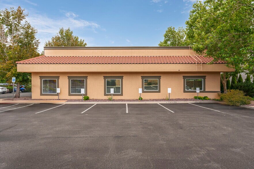 530 Hammill Ln, Reno, NV for lease - Building Photo - Image 3 of 30