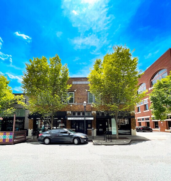 17-21 E Center St, Fayetteville, AR for lease - Building Photo - Image 1 of 5
