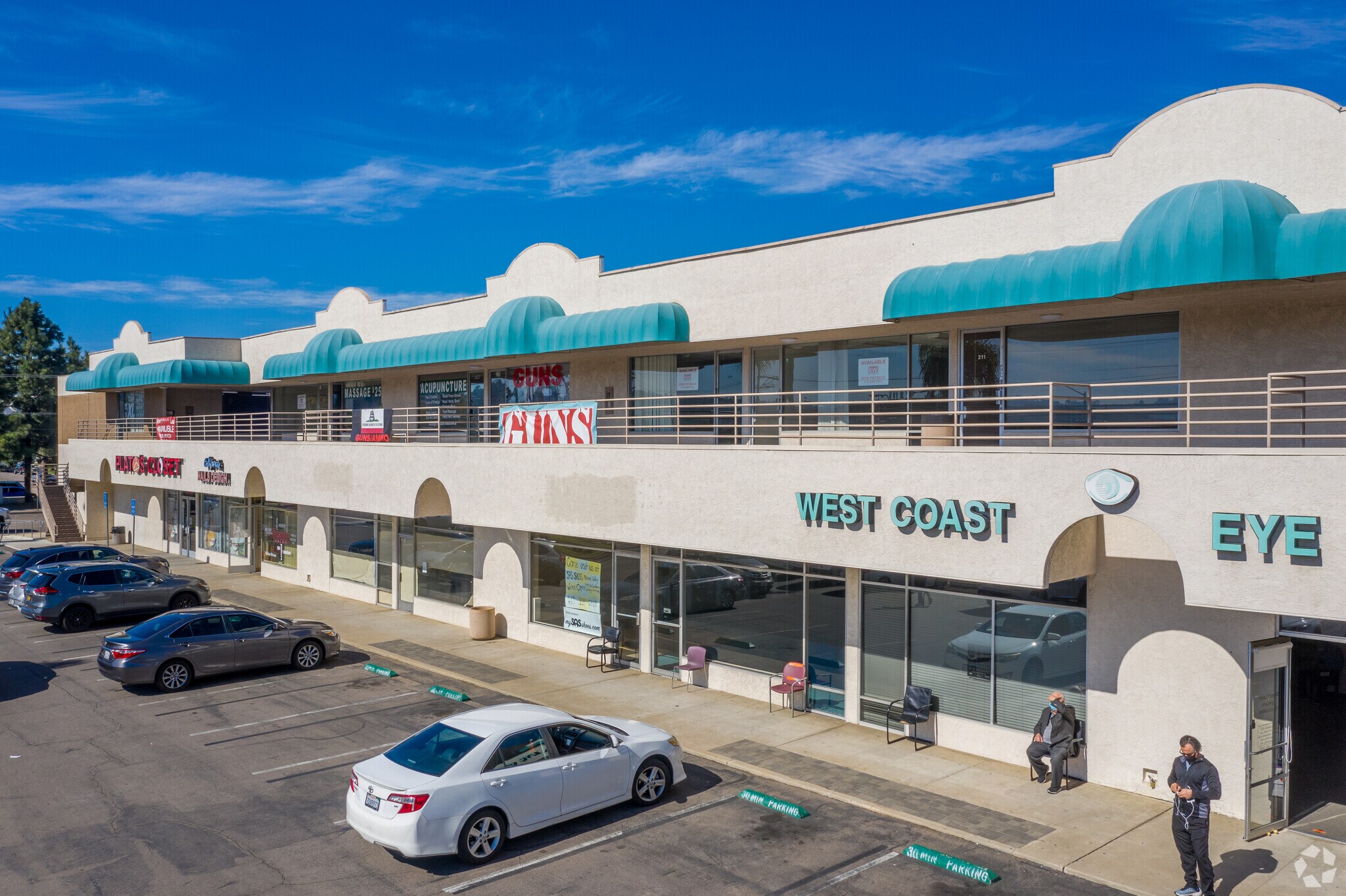 450 Fletcher Pky, El Cajon, CA 92020 Parkway Center