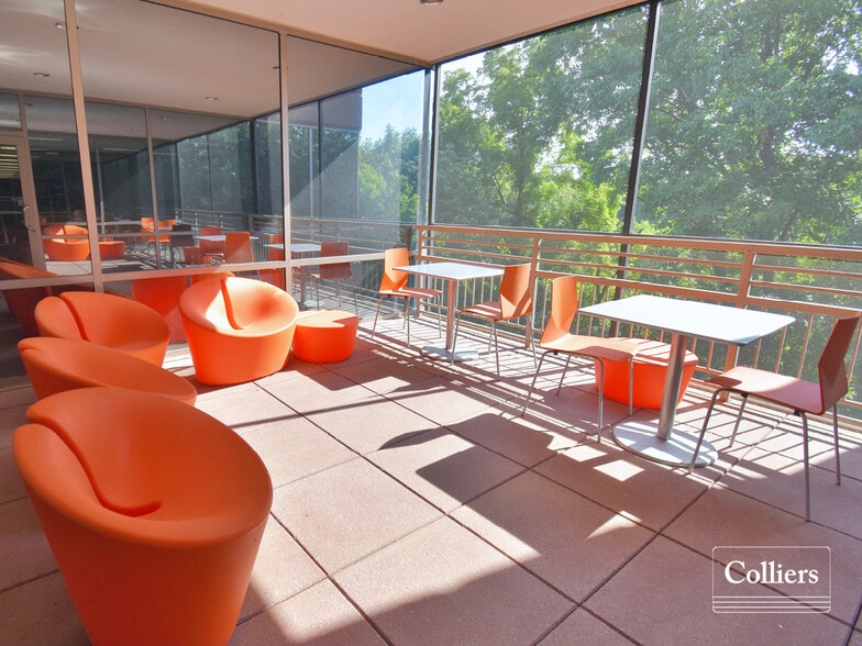 5555 Winghaven Blvd, O'Fallon, MO for lease - Interior Photo - Image 3 of 14