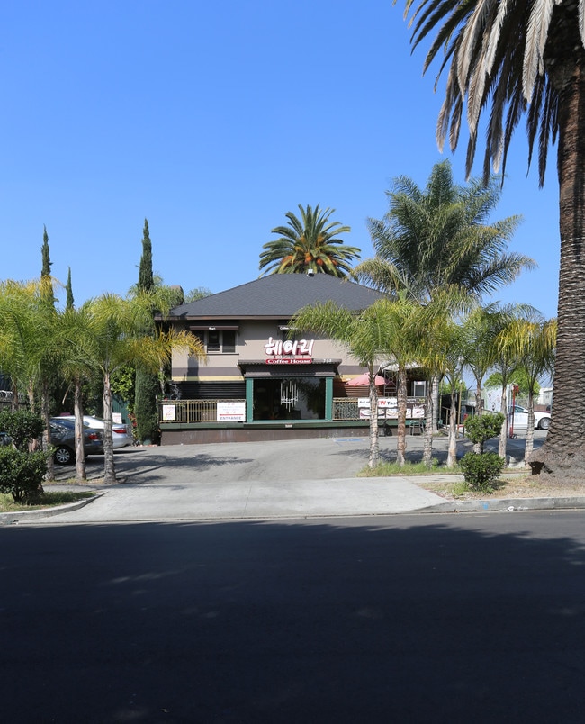 More details for 755 S Hobart Blvd, Los Angeles, CA - Office, Retail for Lease