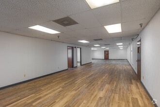 1411 Flat Creek Rd, Athens, TX for lease Interior Photo- Image 2 of 14