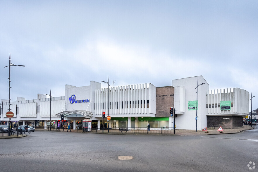 Wulfrun Sq, Wolverhampton for lease - Primary Photo - Image 1 of 44