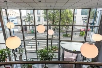 Office in Pantin for lease Interior Photo- Image 1 of 2