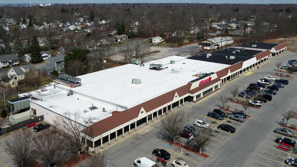 1050-1070 Willett Ave, East Providence, RI for lease - Primary Photo - Image 1 of 20