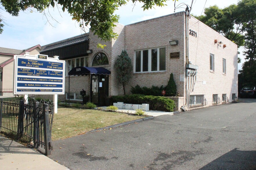 3371 Richmond Ave, Staten Island, NY for sale - Primary Photo - Image 1 of 1