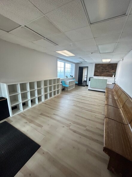 5479 Main St, Williamsville, NY for lease - Building Photo - Image 2 of 5