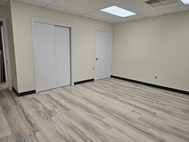 1 Howe Ave, Passaic, NJ for lease - Building Photo - Image 3 of 8