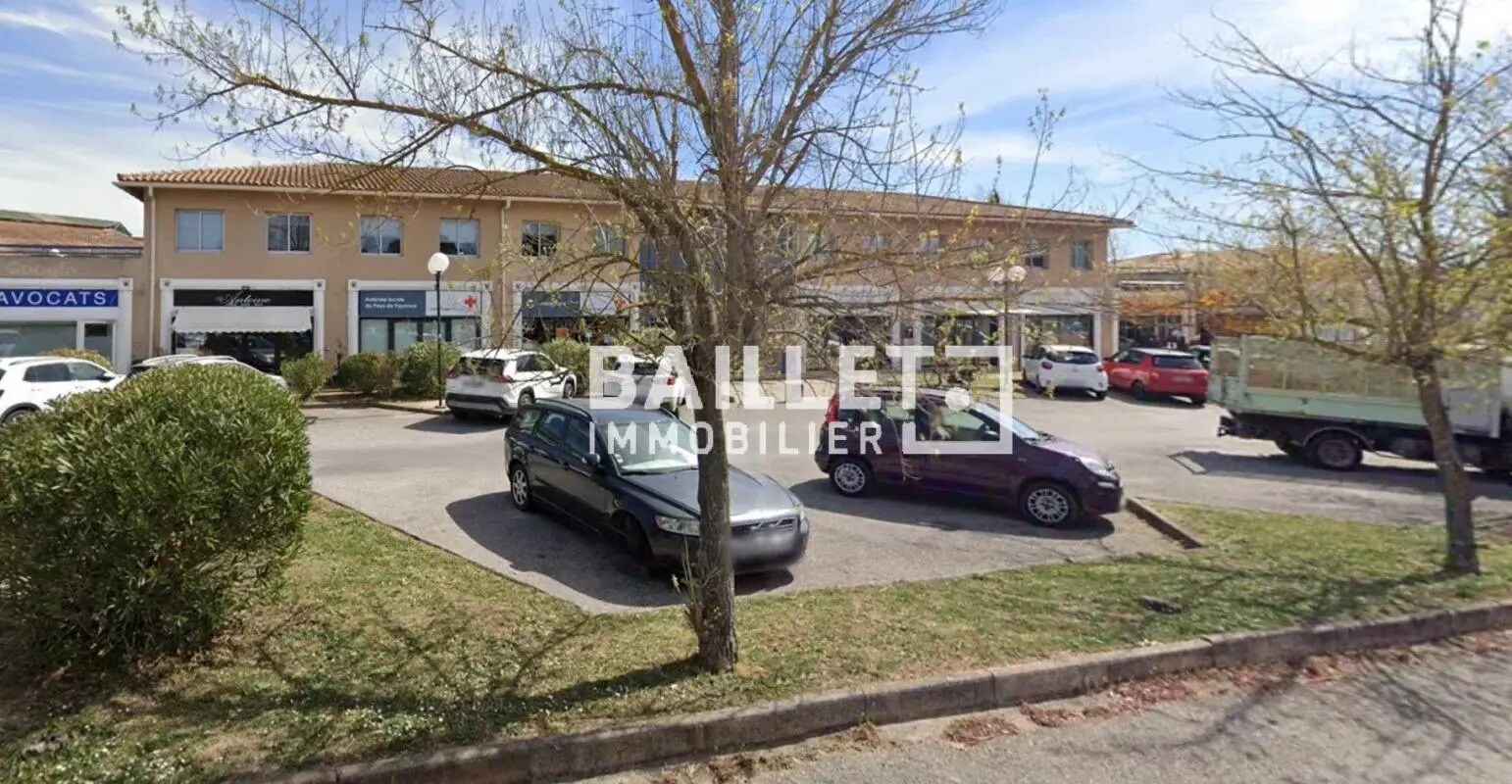 Office in Tourrettes for lease Building Photo- Image 1 of 10