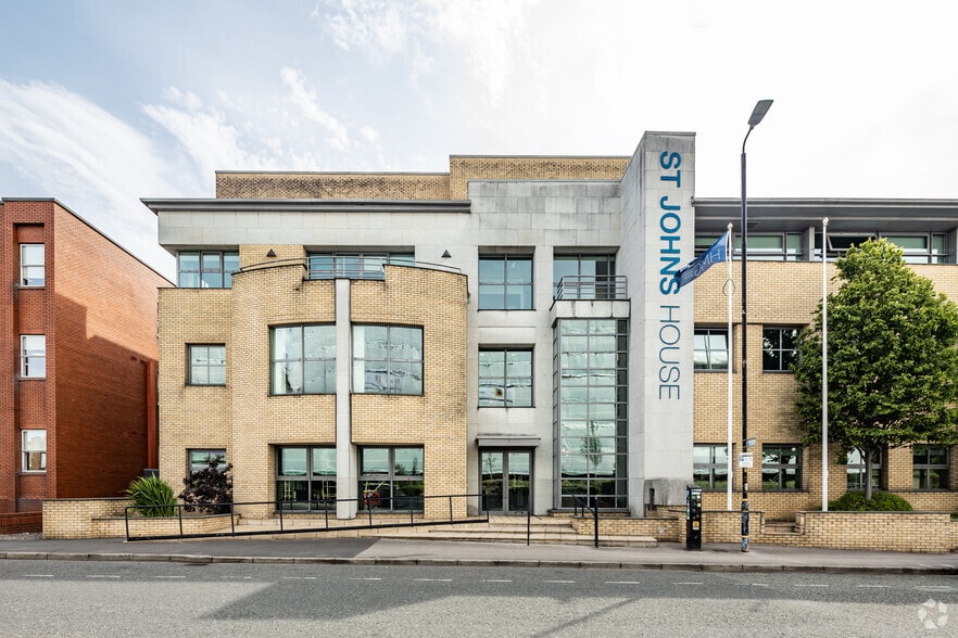 Barrington Rd, Altrincham for lease - Building Photo - Image 2 of 3