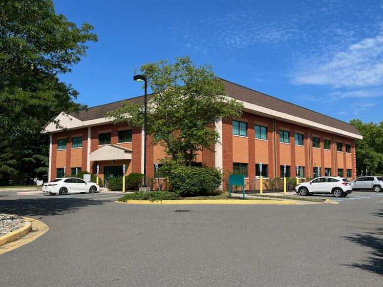 465 Cranbury Rd, East Brunswick, NJ for lease - Building Photo - Image 1 of 9