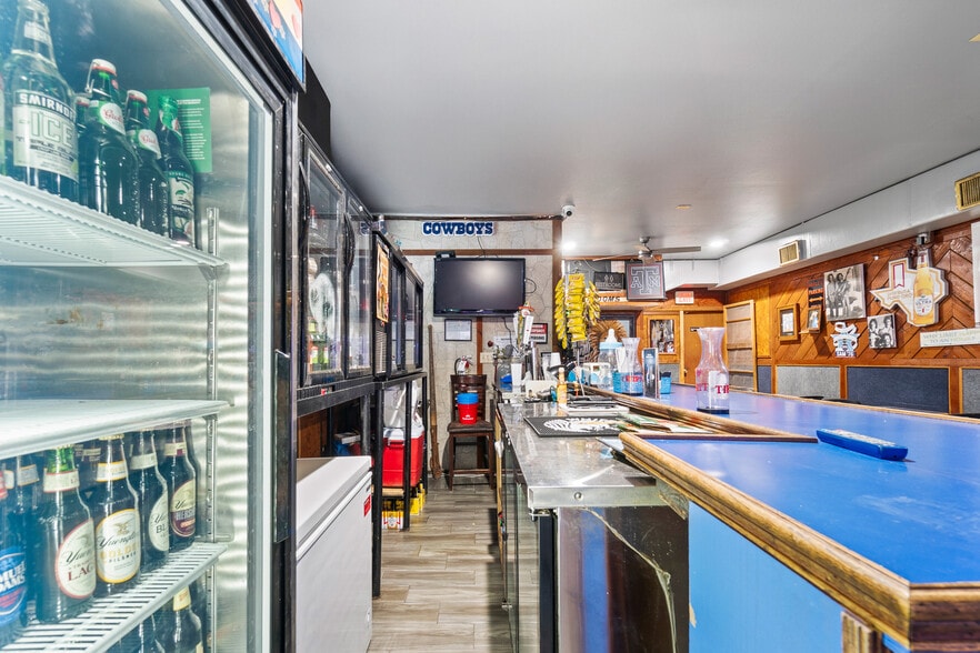 107 E Park Ave, Pharr, TX for sale - Building Photo - Image 3 of 17