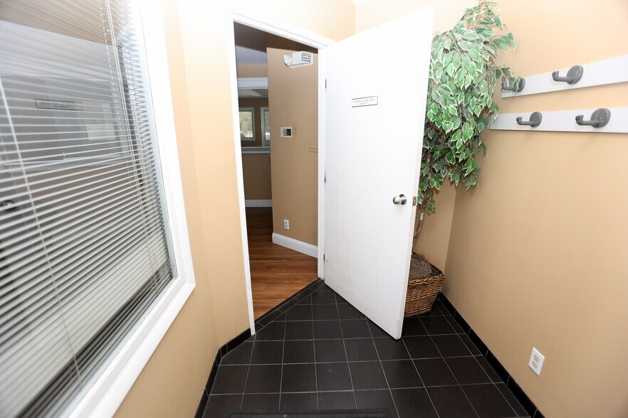 501 Iron Bridge Rd, Freehold, NJ 07728 Medical for Lease