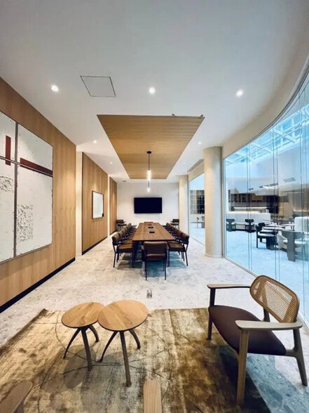 26 Rue De Montholon, Paris for lease - Building Photo - Image 1 of 20