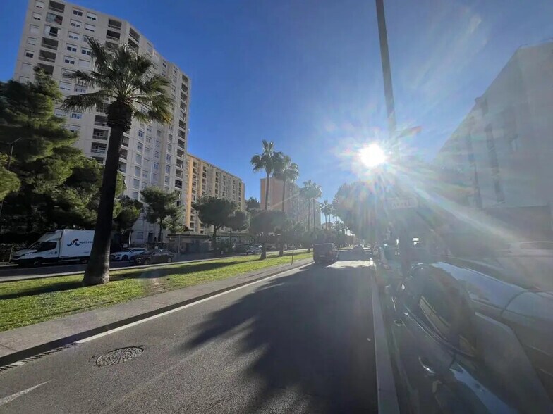 Office in Nice for lease - Building Photo - Image 2 of 17