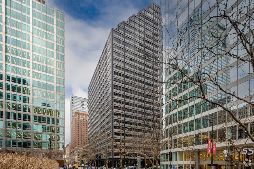 33 W Monroe St, Chicago, IL for lease - Primary Photo - Image 1 of 8
