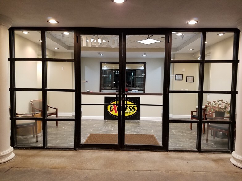 11490 Strang Line Rd, Lenexa, KS for sale - Other - Image 1 of 1