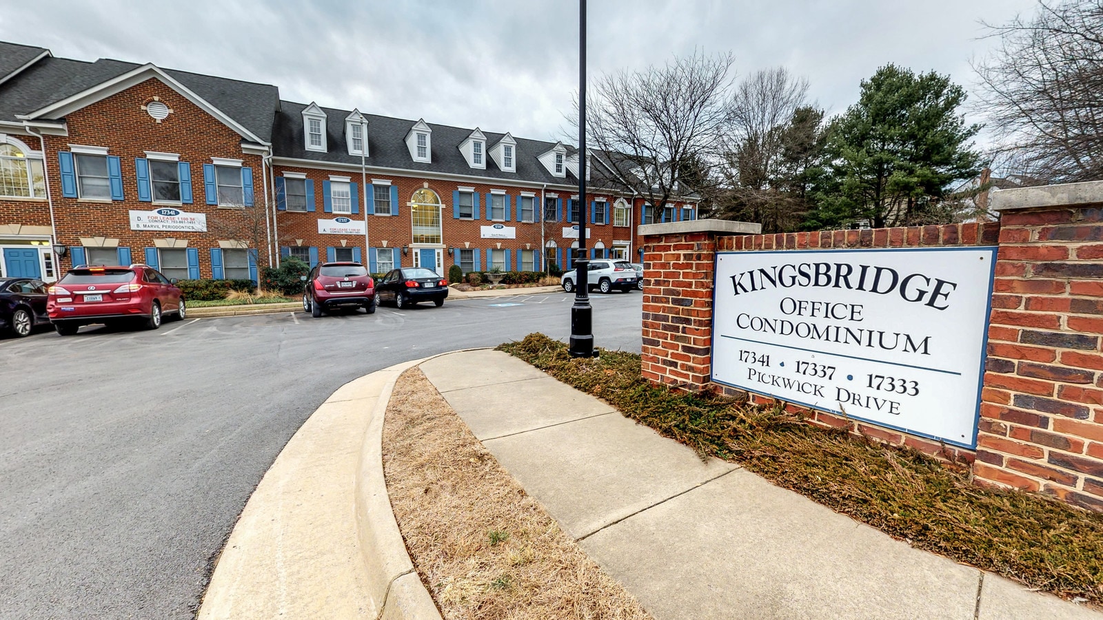 17333 Pickwick Dr, Purcellville, VA 20132