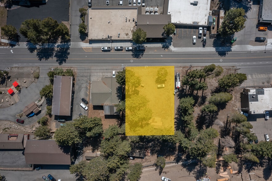 52 Laurel Mountain Rd, Mammoth Lakes, CA for sale - Aerial - Image 2 of 5