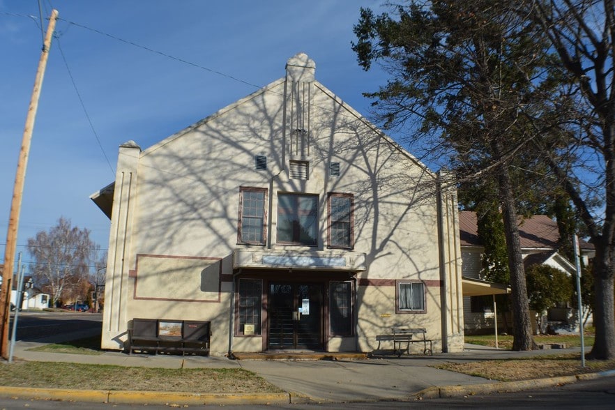 403 2nd Ave W, Kalispell, MT 59901