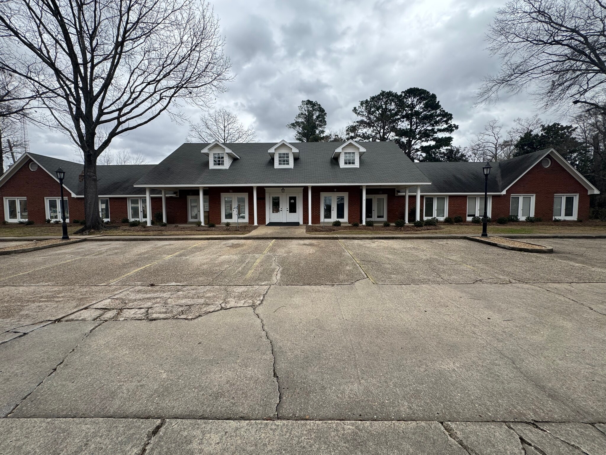 2816 Armand St, Monroe, LA for lease Building Photo- Image 1 of 23
