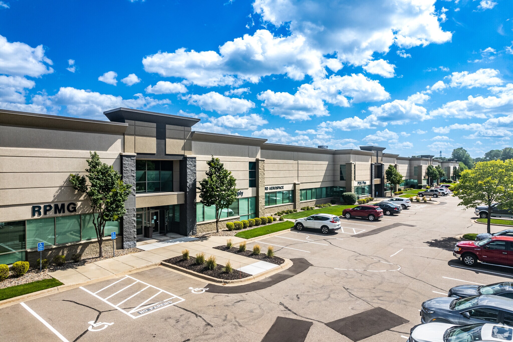 1157 Valley Park Dr, Shakopee, MN for sale Primary Photo- Image 1 of 1