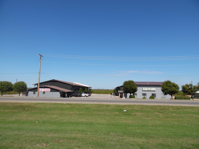 2213 Falcon Rd, Altus, OK for sale - Primary Photo - Image 1 of 1