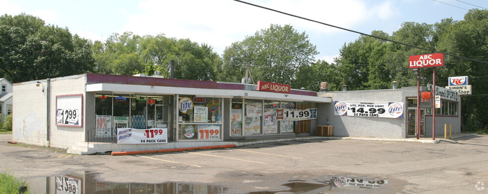 2840 Mounds View Blvd, Mounds View, MN for sale - Building Photo - Image 3 of 31