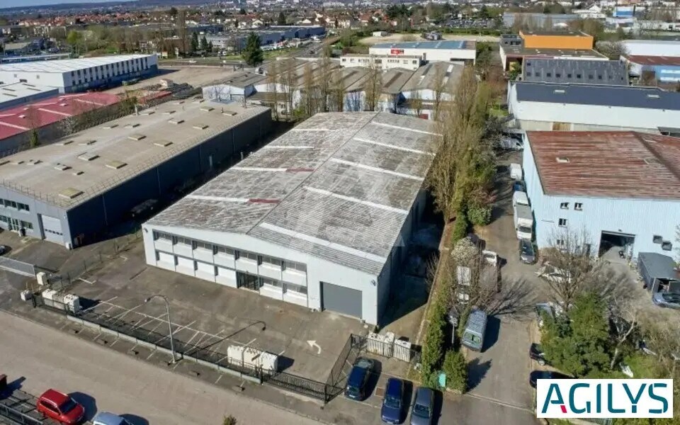 Office in Morangis for lease Aerial- Image 1 of 10