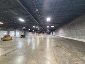 3320 W Ferguson Rd, Fort Wayne, IN for lease Building Photo- Image 2 of 5