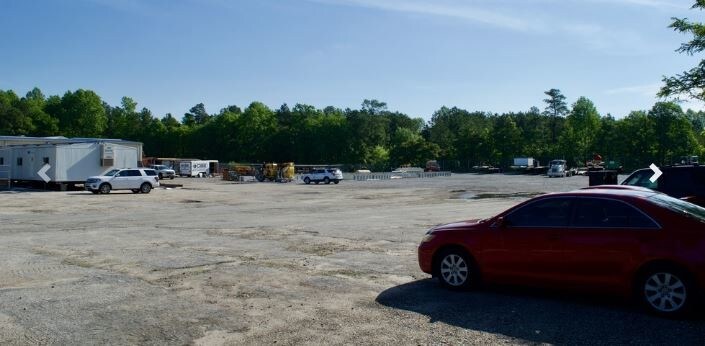 5911-5913 Nena Grove Ln, Chester, VA for sale - Building Photo - Image 1 of 1