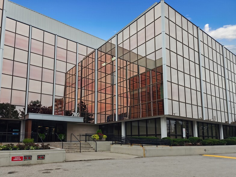 7100 Woodbine Ave, Markham, ON for lease - Building Photo - Image 3 of 26