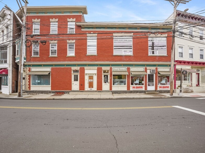253-259 Mill St, Greenwich, CT for lease - Building Photo - Image 1 of 20