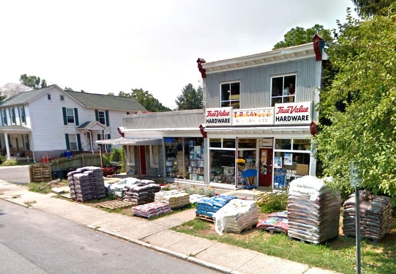 15 Main St, Walkersville, MD 21793