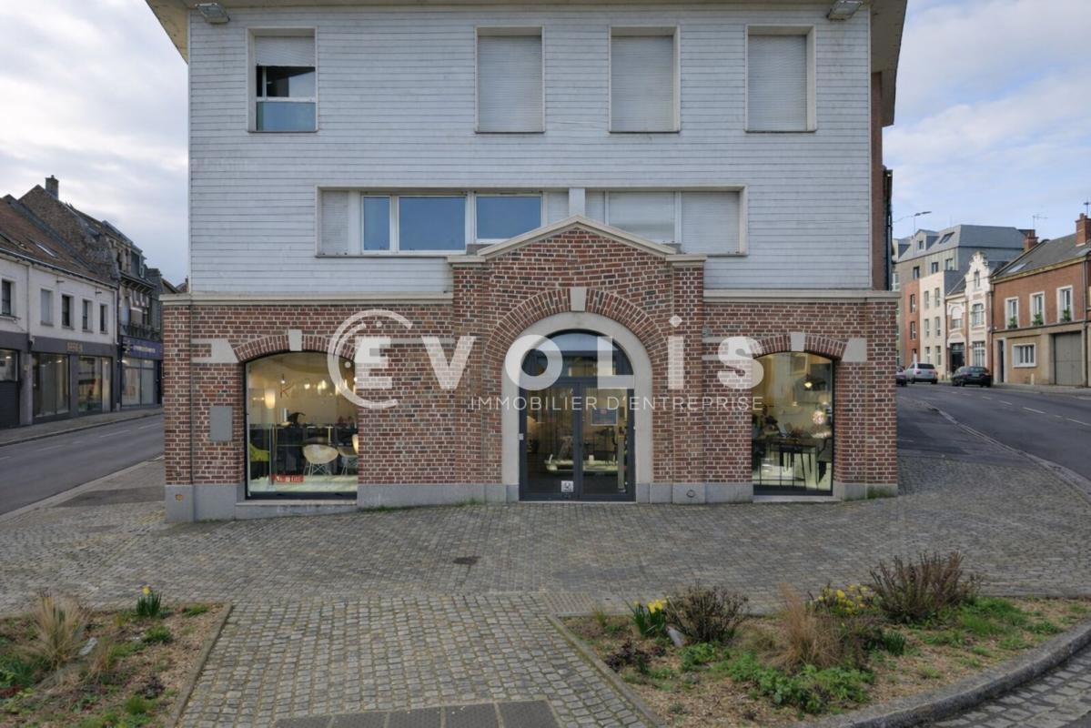 Retail in Amiens for lease Building Photo- Image 1 of 6